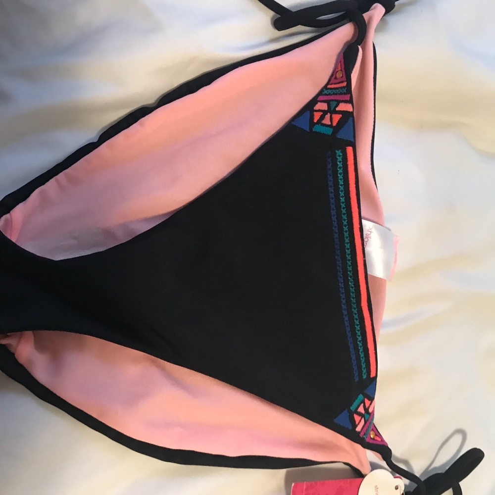 Bikini bottoms